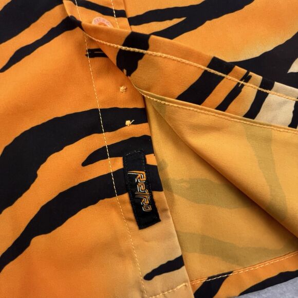 Retro Rifle Shirt Men Medium Orange Black Tiger Animal Print Hunting Safari - Picture 5 of 11